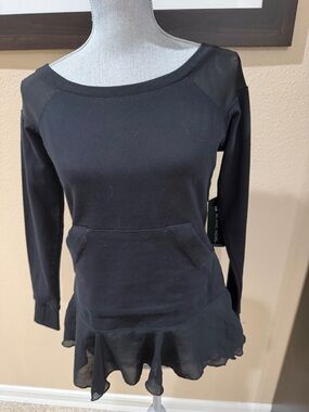 Blanc Noir Twirl Sweatshirt in black NWT